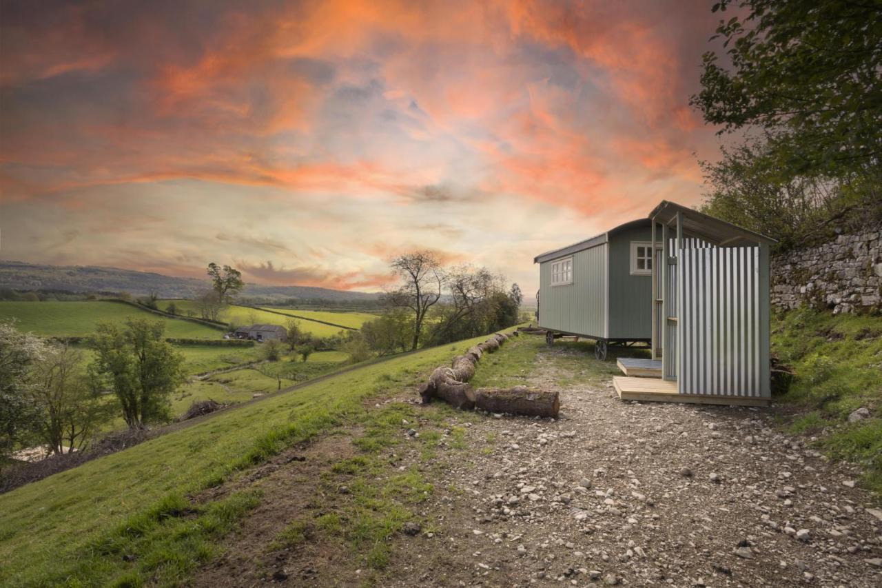 The Heron Shepherds Hut At Lyth Valley Brigsteer Exterior foto